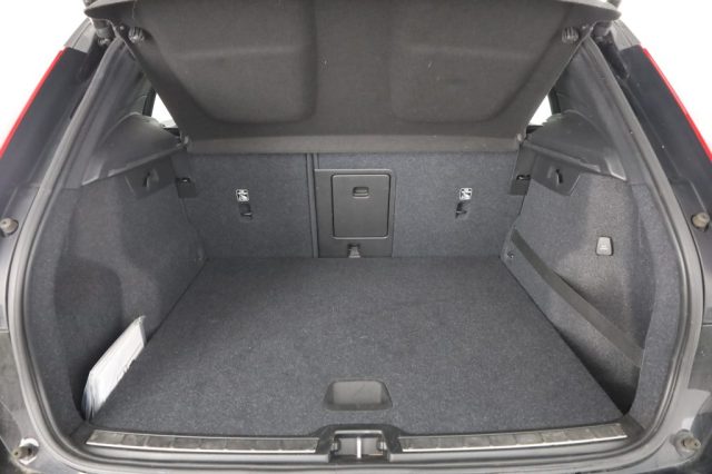 VOLVO XC40 usata 5