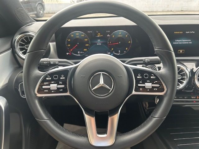 MERCEDES-BENZ A 180 usata, con Climatizzatore