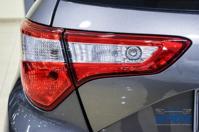 TOYOTA Yaris usata, con Volante in pelle