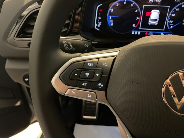 VOLKSWAGEN T-Roc usata, con Controllo automatico clima