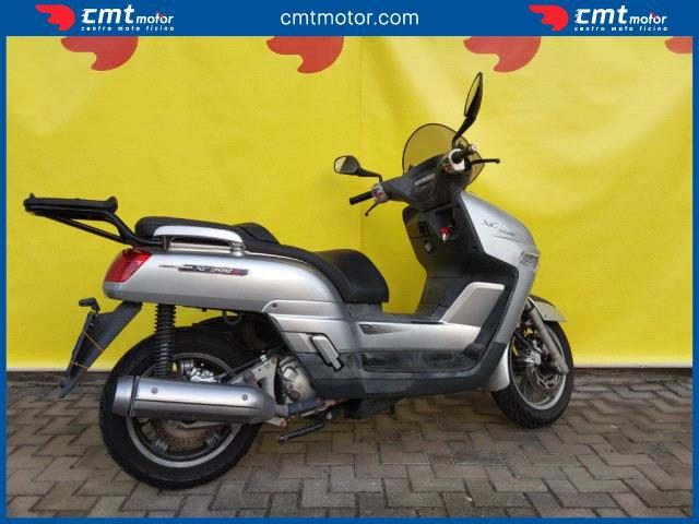 YAMAHA XC 300 Versity usata 4