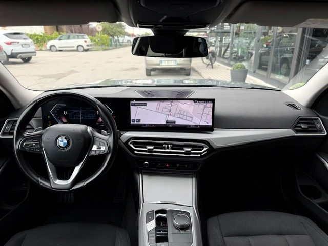 BMW 320 usata, con Controllo automatico clima