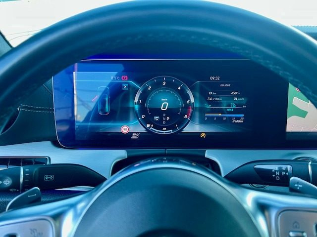 MERCEDES-BENZ E 220 usata, con Volante in pelle
