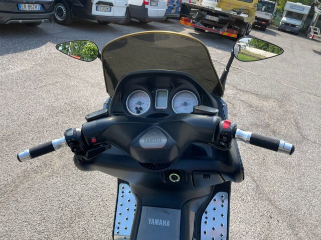 YAMAHA T-Max 500 usata 11