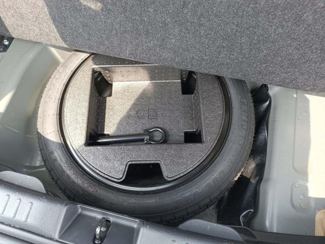 TOYOTA Yaris usata, con ESP