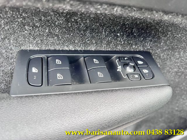 VOLVO XC40 usata, con Controllo automatico clima