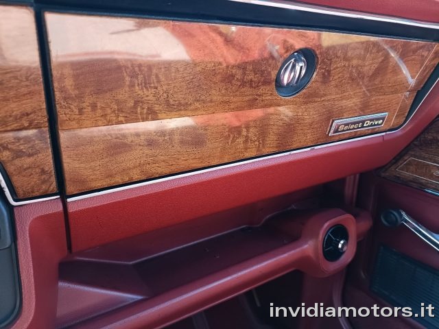 JEEP Wagoneer usata 29