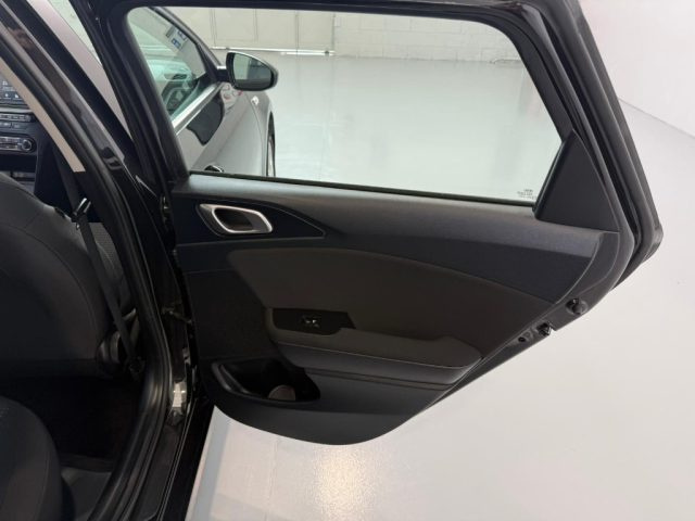 KIA Ceed usata, con Autoradio digitale