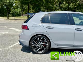 VOLKSWAGEN Golf GTI usata, con USB