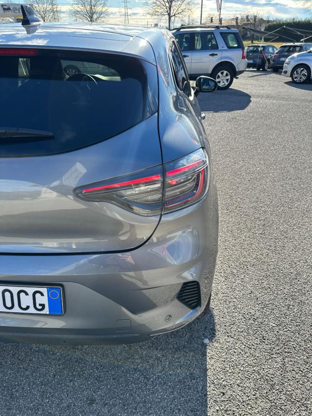 RENAULT Clio usata, con Autoradio