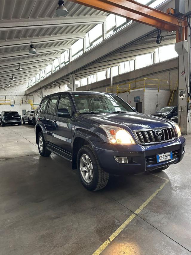 TOYOTA Land Cruiser usata, con Alzacristalli elettrici