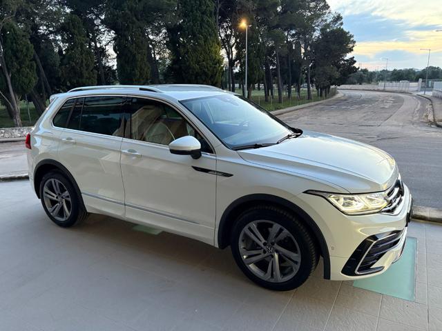 VOLKSWAGEN Tiguan usata, con Airbag laterali