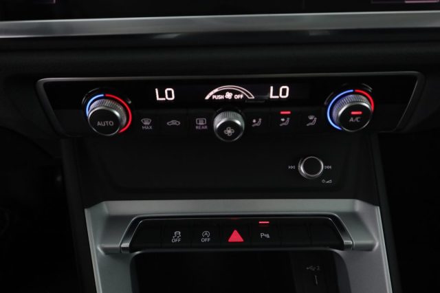 AUDI Q3 usata 11