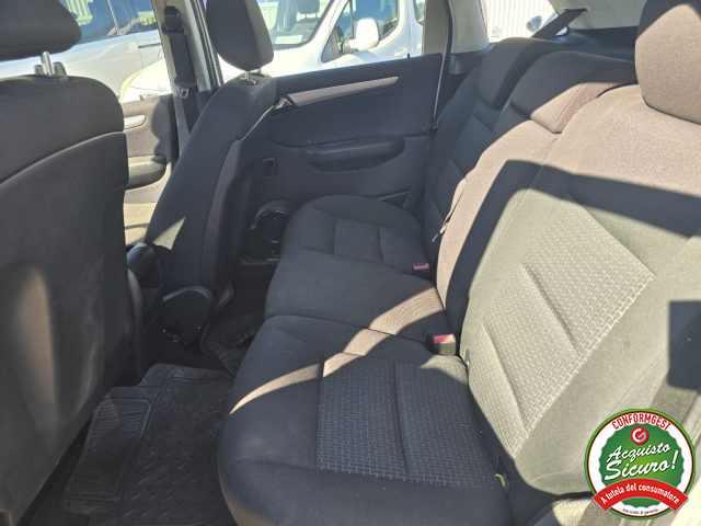 MERCEDES-BENZ B 180 usata, con Cerchi in lega