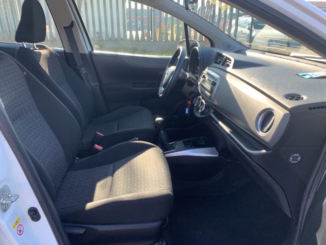 TOYOTA Yaris usata, con ESP