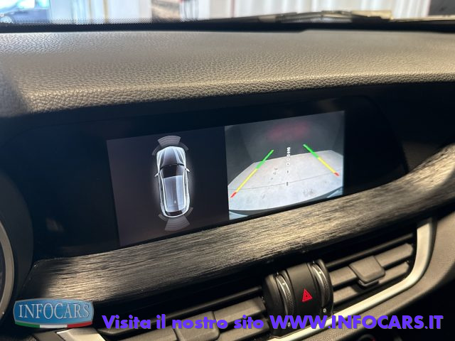 ALFA ROMEO Stelvio usata, con Sistema di navigazione
