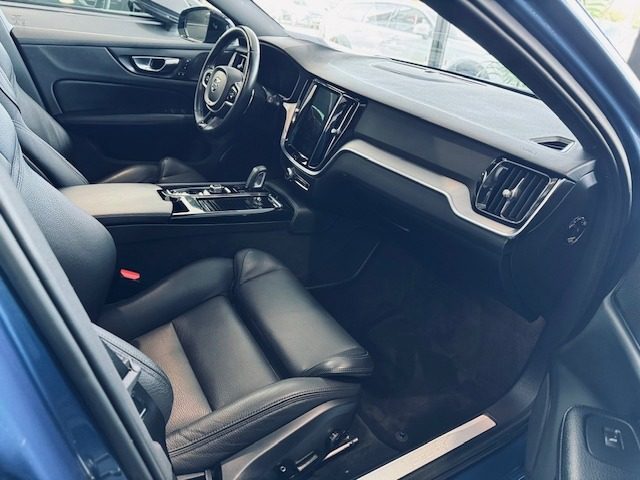 VOLVO V60 usata, con Cronologia tagliandi