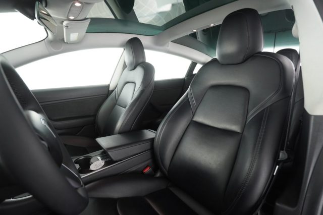 TESLA Model 3 usata 7