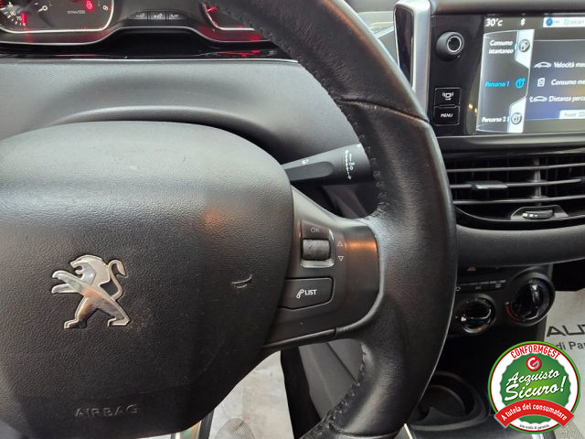 PEUGEOT 208 usata, con Specchietti laterali elettrici