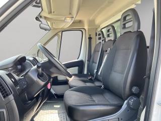 PEUGEOT Boxer usata, con Servosterzo