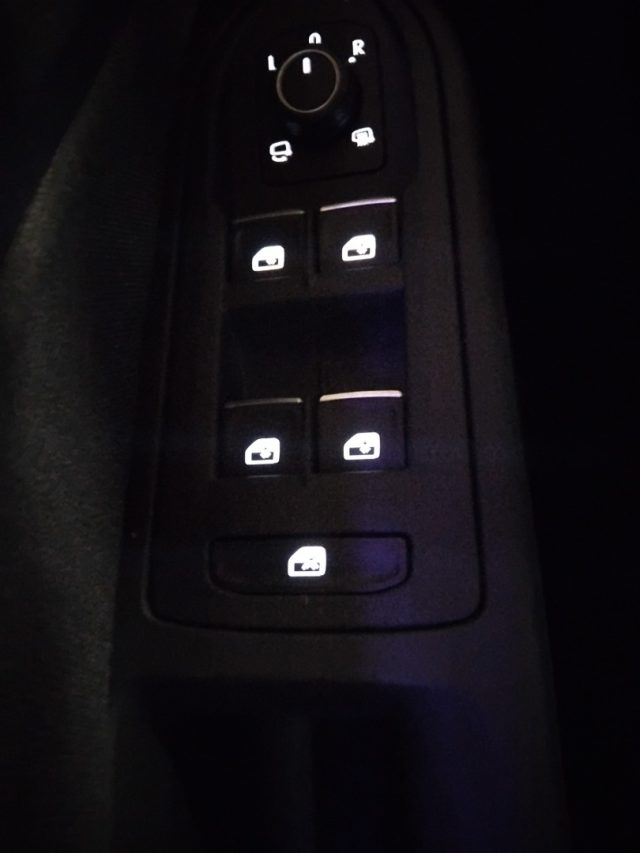 VOLKSWAGEN Golf usata, con Adaptive Cruise Control
