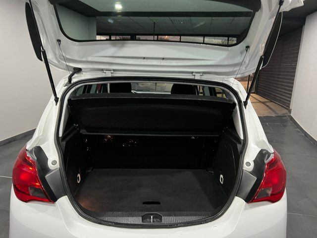 OPEL Corsa usata, con Climatizzatore