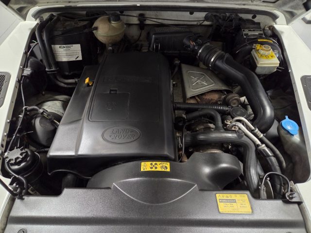 LAND ROVER Defender usata 18