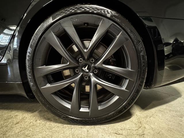TESLA Model S usata, con Bracciolo
