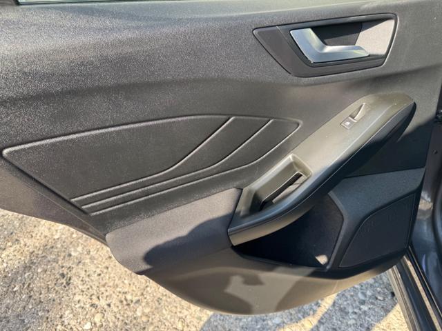 FORD Focus usata, con Sedile posteriore sdoppiato