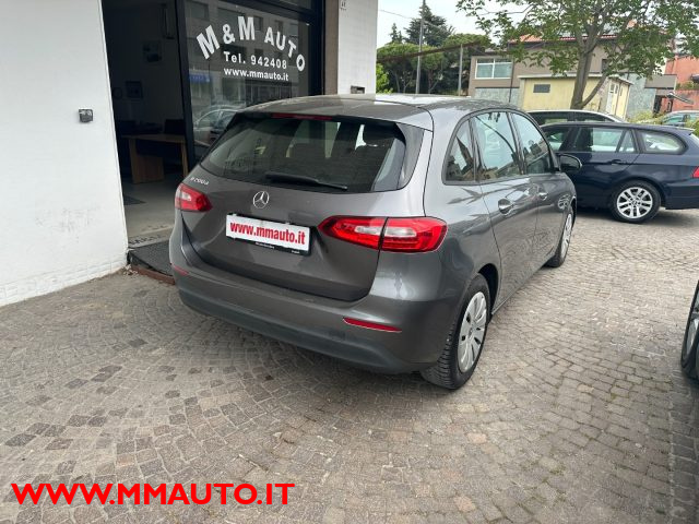 MERCEDES-BENZ B 200 usata, con Autoradio