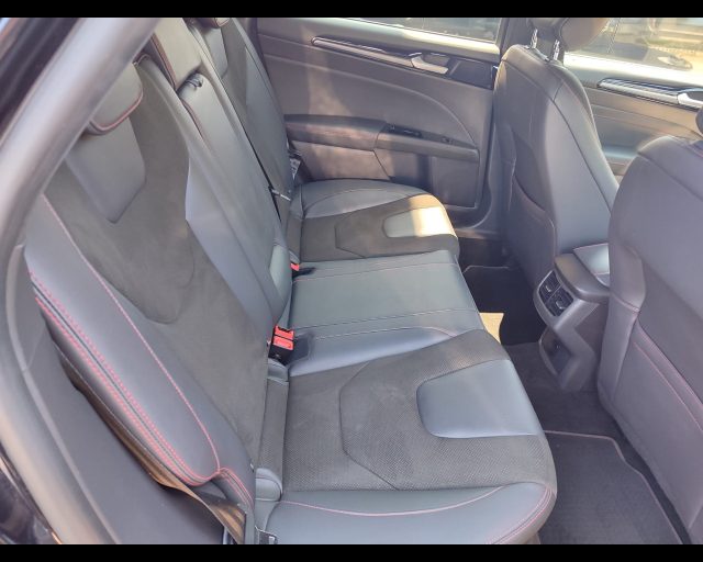 FORD Mondeo usata, con Autoradio digitale