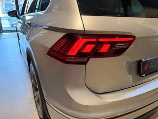 VOLKSWAGEN Tiguan usata, con USB