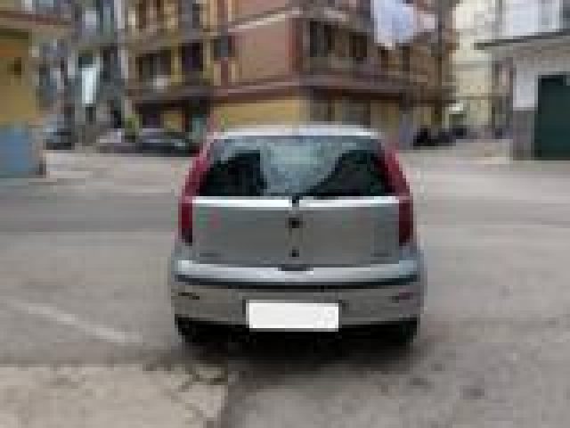 FIAT Punto usata 8