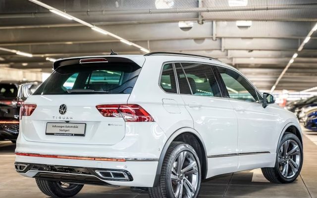 VOLKSWAGEN Tiguan usata, con Airbag