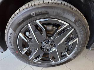 PEUGEOT 5008 usata, con Boardcomputer