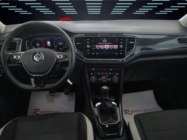 VOLKSWAGEN T-Roc usata 14