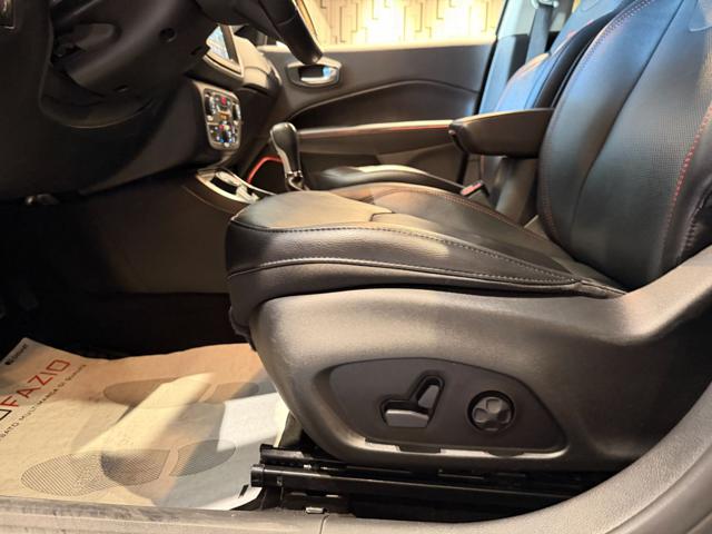 JEEP Compass usata, con Interni in pelle