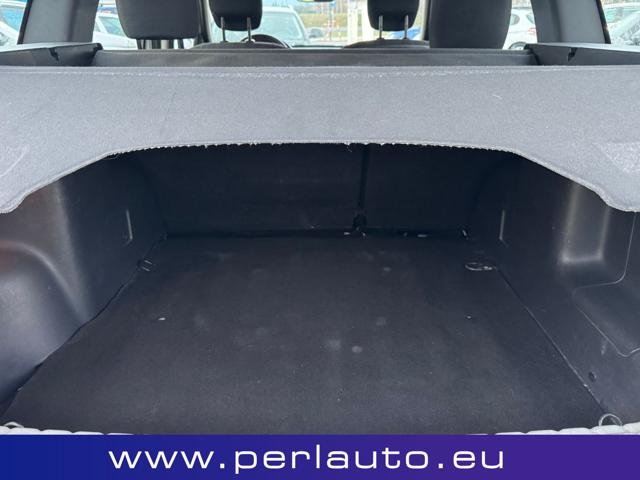 DACIA Duster usata, con USB