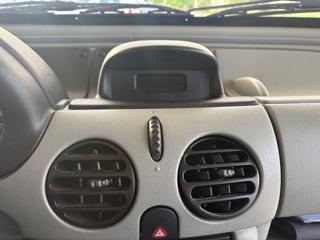 RENAULT Kangoo usata, con Sedile posteriore sdoppiato