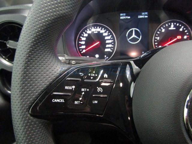 MERCEDES-BENZ Vito usata, con Chiusura centralizzata