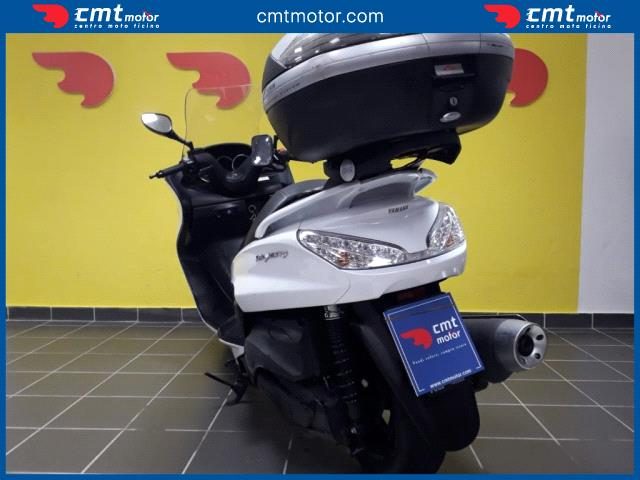YAMAHA Majesty 400 usata 3