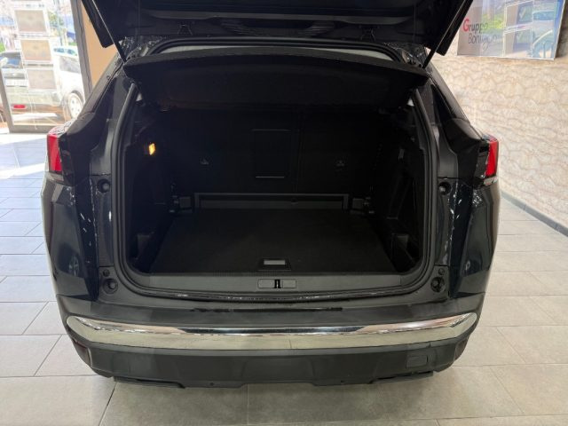 PEUGEOT 3008 usata, con Boardcomputer