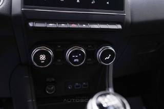 RENAULT Captur usata, con USB