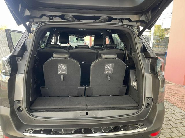 PEUGEOT 5008 usata, con Interni in pelle