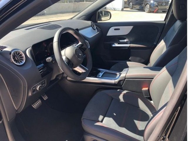 MERCEDES-BENZ GLA 200 usata, con Cruise Control