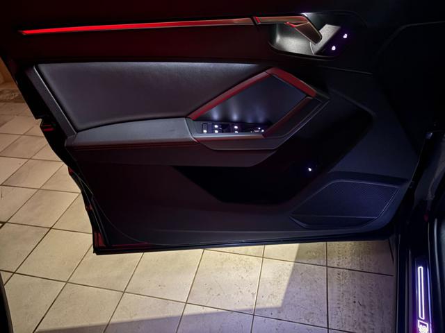 AUDI Q3 usata, con Sensori di parcheggio posteriori