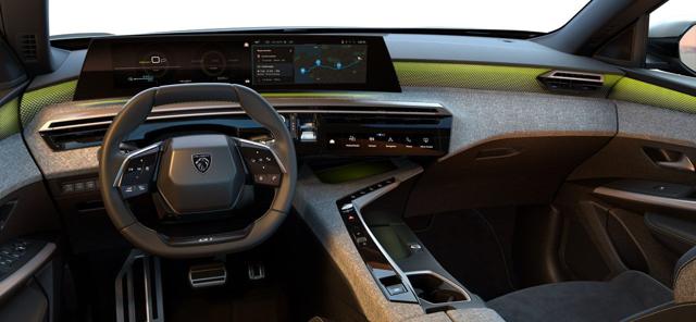 PEUGEOT 5008 usata, con Autoradio