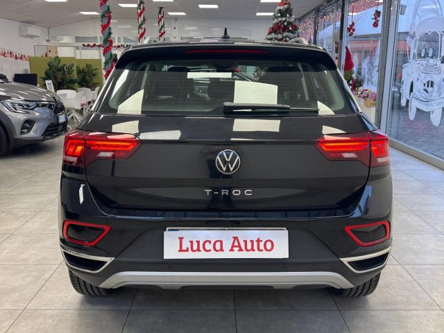 VOLKSWAGEN T-Roc usata, con Autoradio