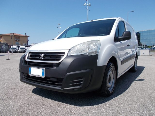 PEUGEOT Partner usata, con Airbag