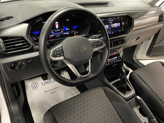 VOLKSWAGEN T-Cross usata, con USB